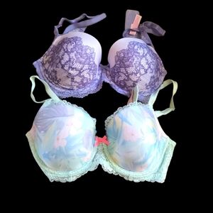 2 Pretty Victora Secrets size 36D Bras. (Listing is for both.)